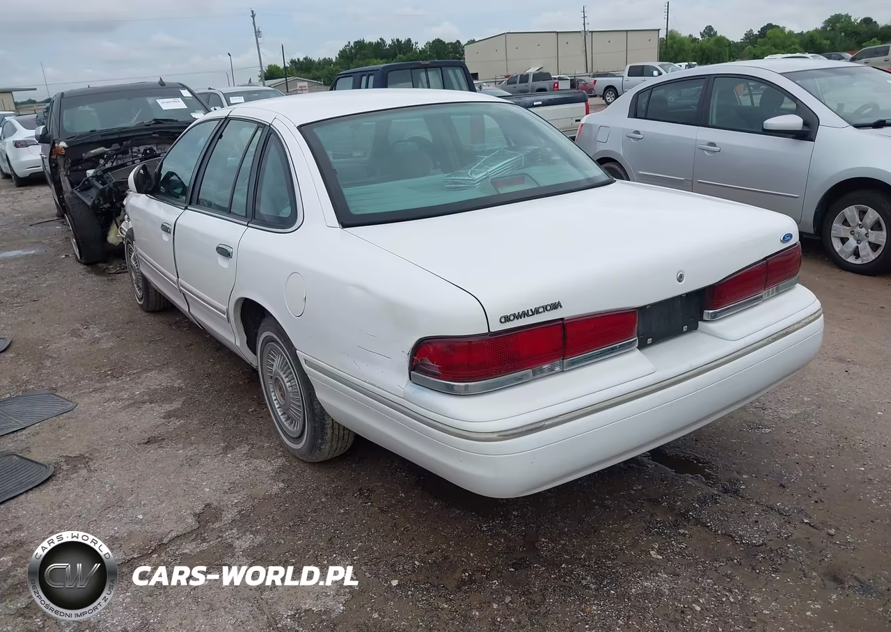 1997 Ford Crown Victoria VIN:2FALP73W7VX132155 - 3