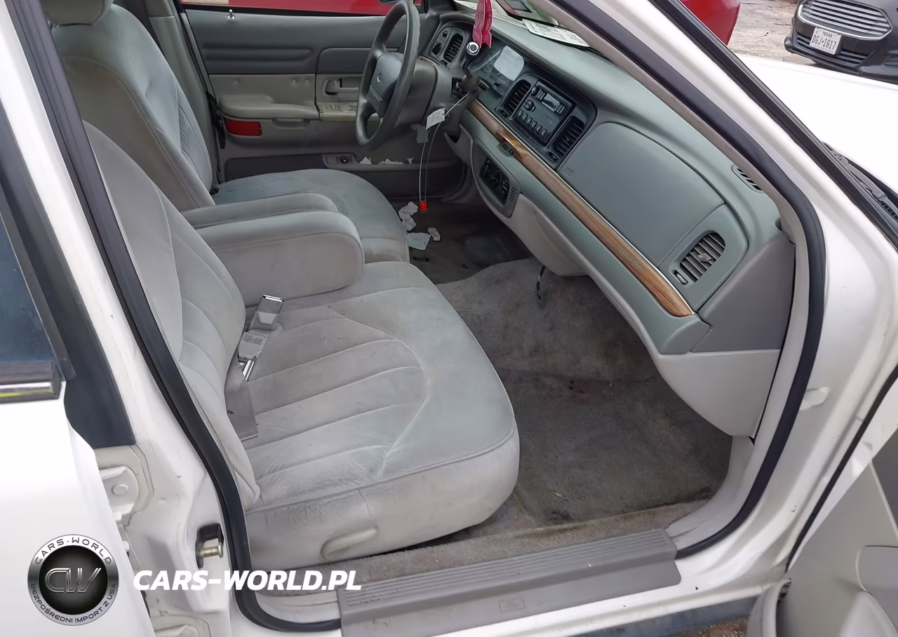 1997 Ford Crown Victoria VIN:2FALP73W7VX132155 - 5