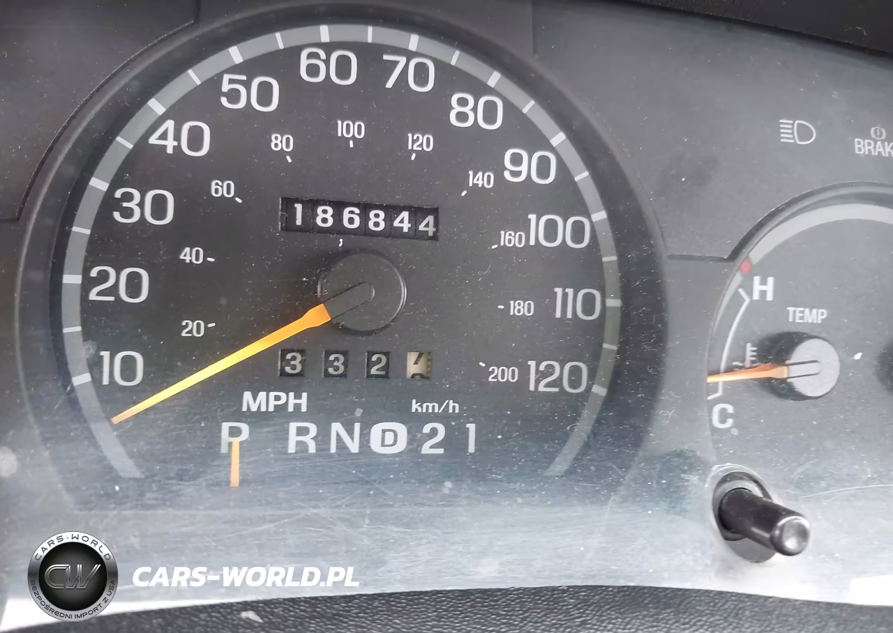 1997 Ford Crown Victoria VIN:2FALP73W7VX132155 - 7