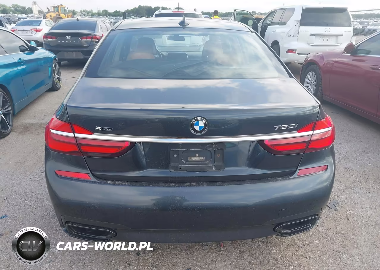 2017 BMW Alpina B7 xDrive VIN:WBA7F2C32HG422771 - 16
