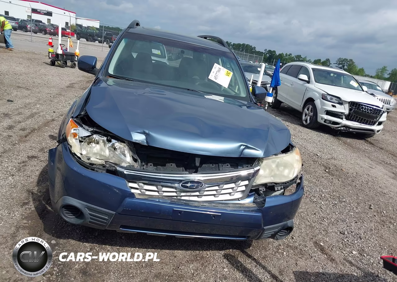 2013 Subaru Forester 2.5X Premium VIN:JF2SHADCXDH435600 - 12