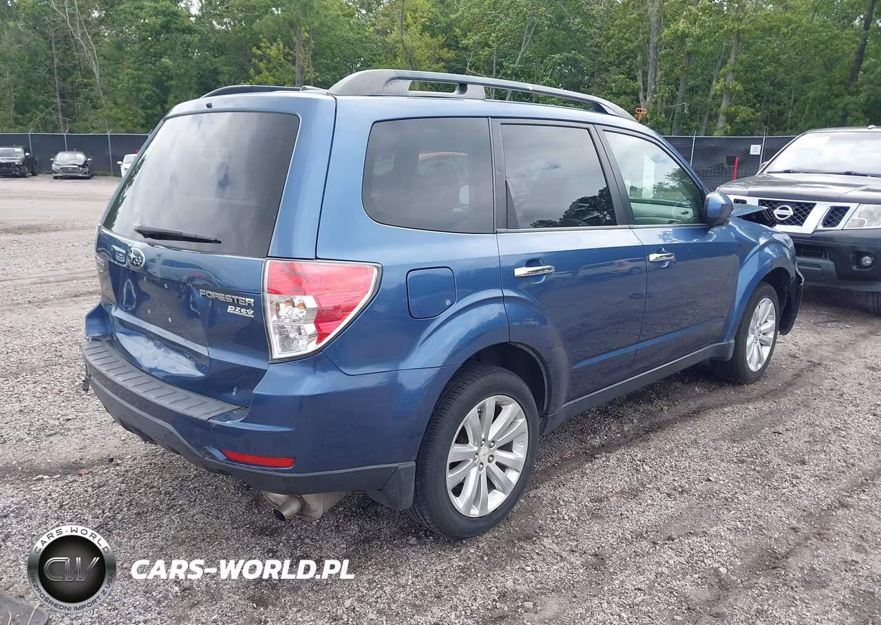2013 Subaru Forester 2.5X Premium VIN:JF2SHADCXDH435600 - 4