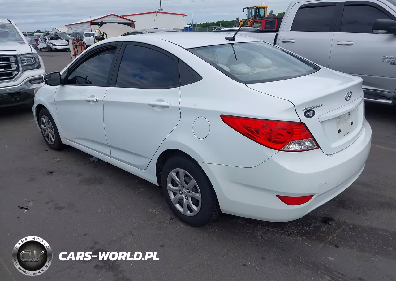 2014 Hyundai Accent Gls VIN:KMHCT4AE5EU646409 - 3