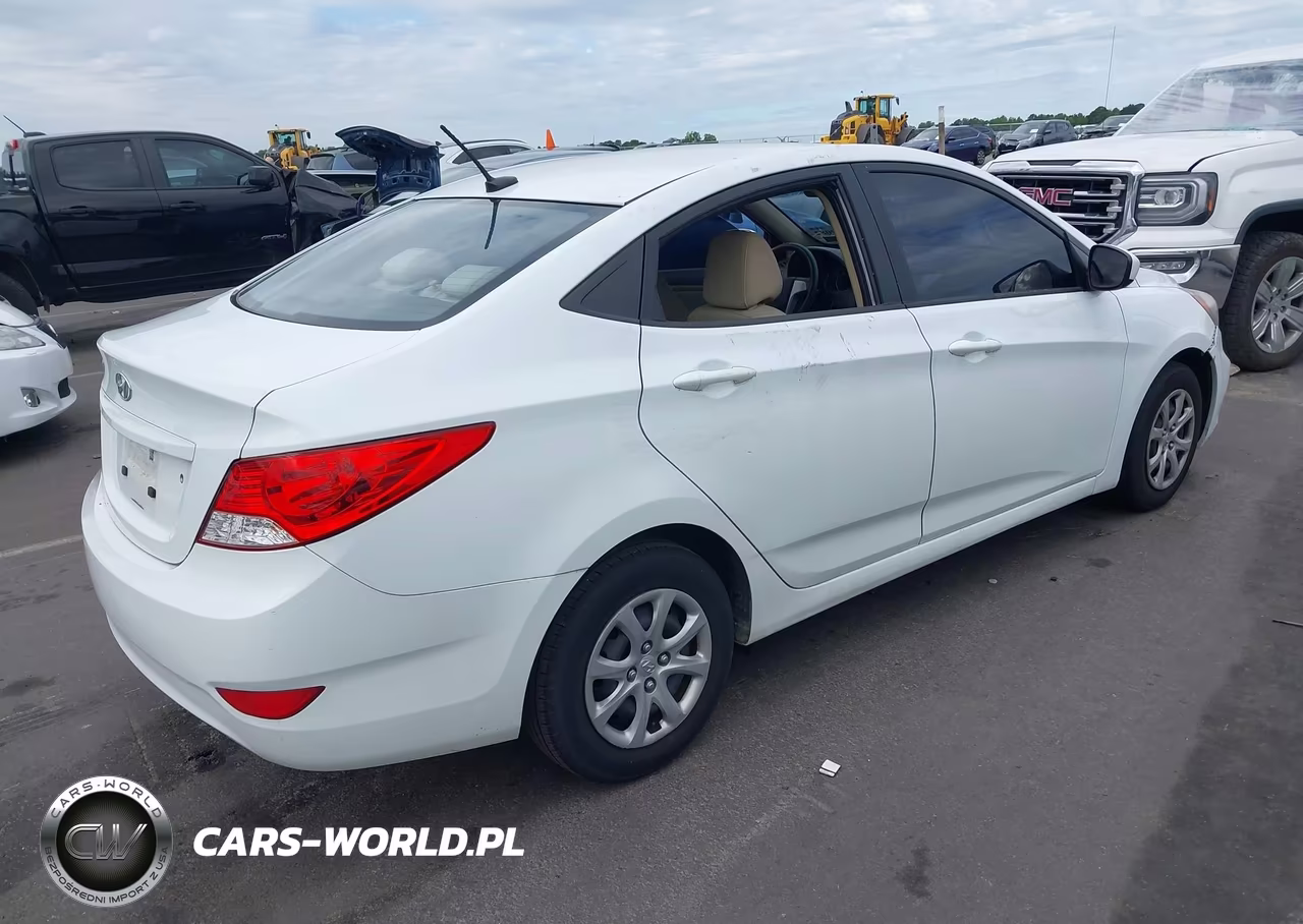 2014 Hyundai Accent Gls VIN:KMHCT4AE5EU646409 - 4