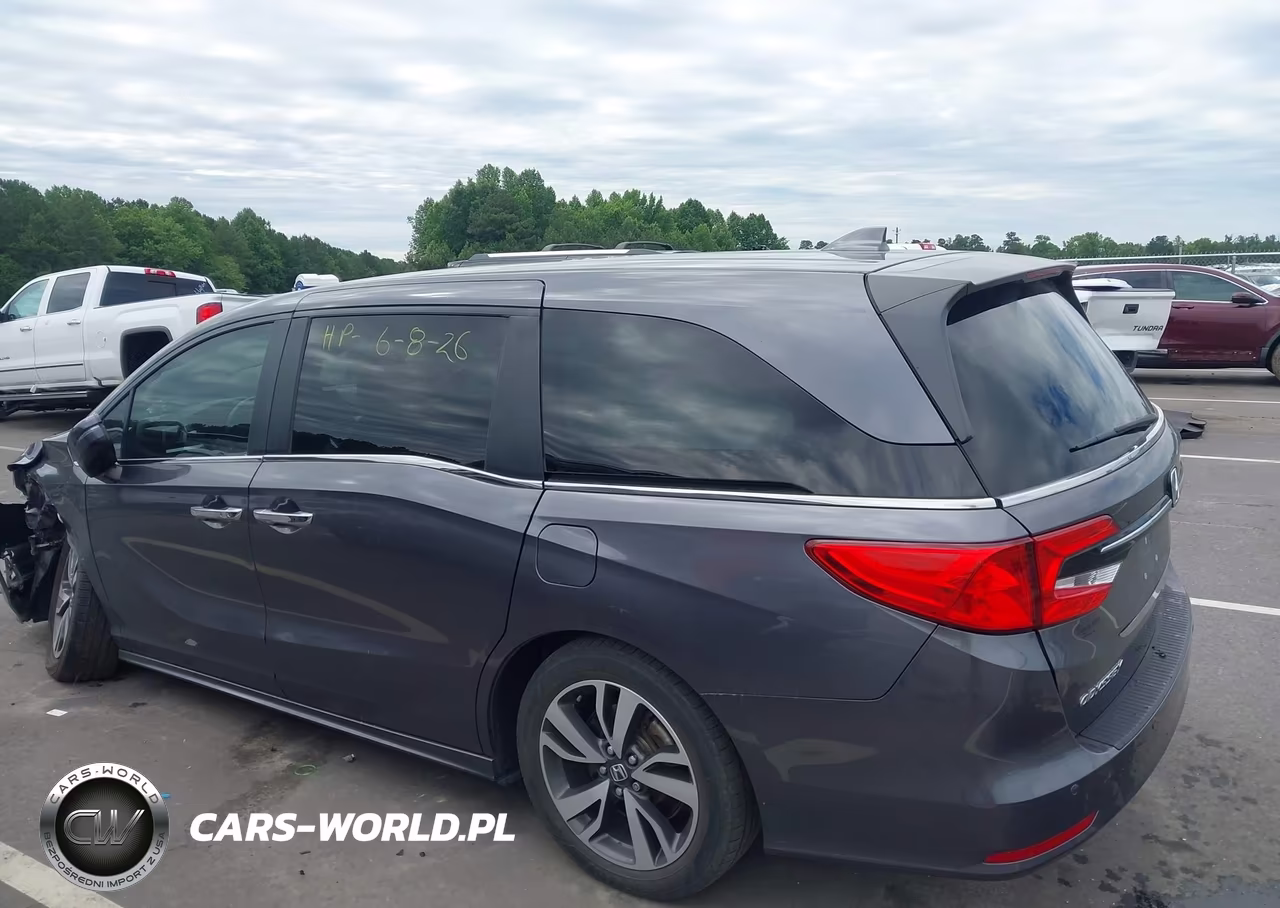 2021 Honda Odyssey Touring VIN:5FNRL6H88MB039521 - 14