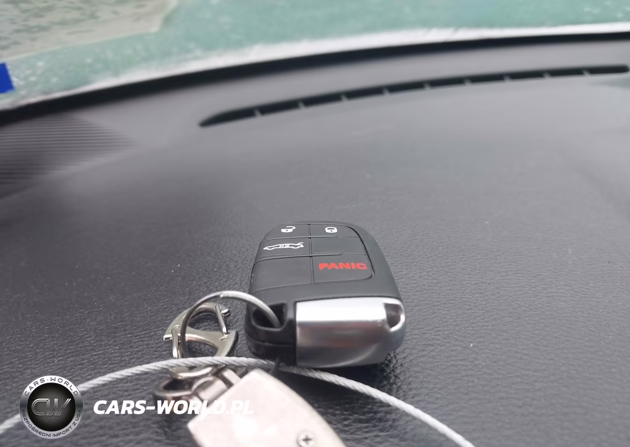 2018 Dodge Challenger Sxt VIN:2C3CDZAG9JH286854 - 11