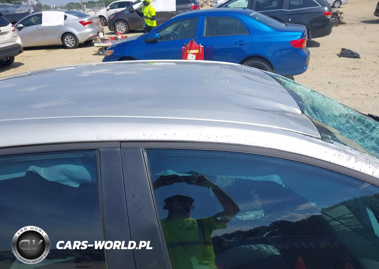 2026 Toyota Corolla Le VIN:5YFB4MDE4TP445670 - 14