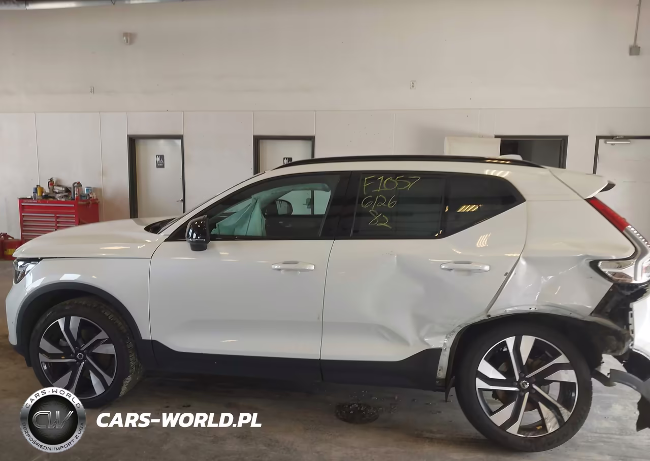2024 Volvo Xc40 B5 Plus Dark Theme VIN:YV4L12UL9R2233173 - 14