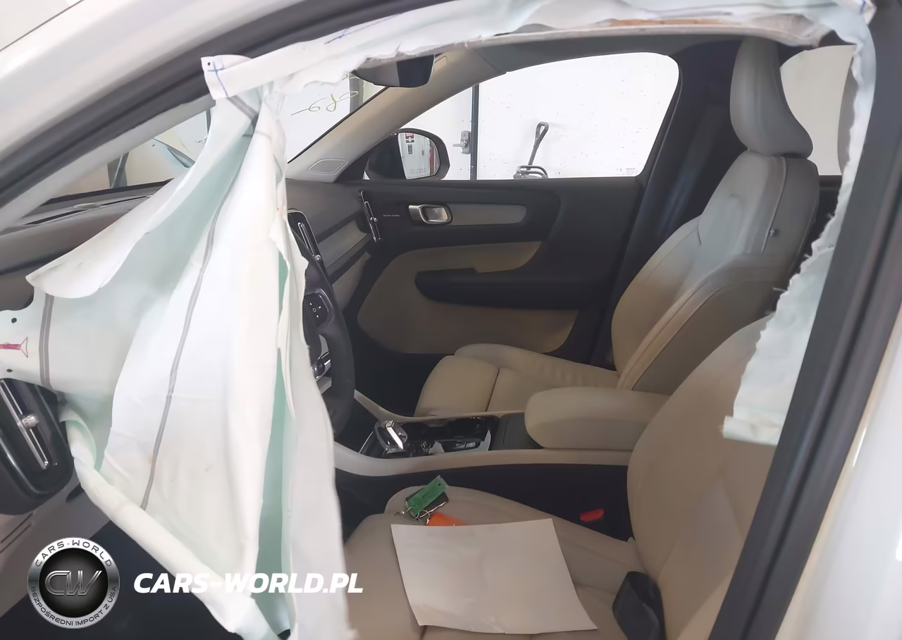 2024 Volvo Xc40 B5 Plus Dark Theme VIN:YV4L12UL9R2233173 - 5