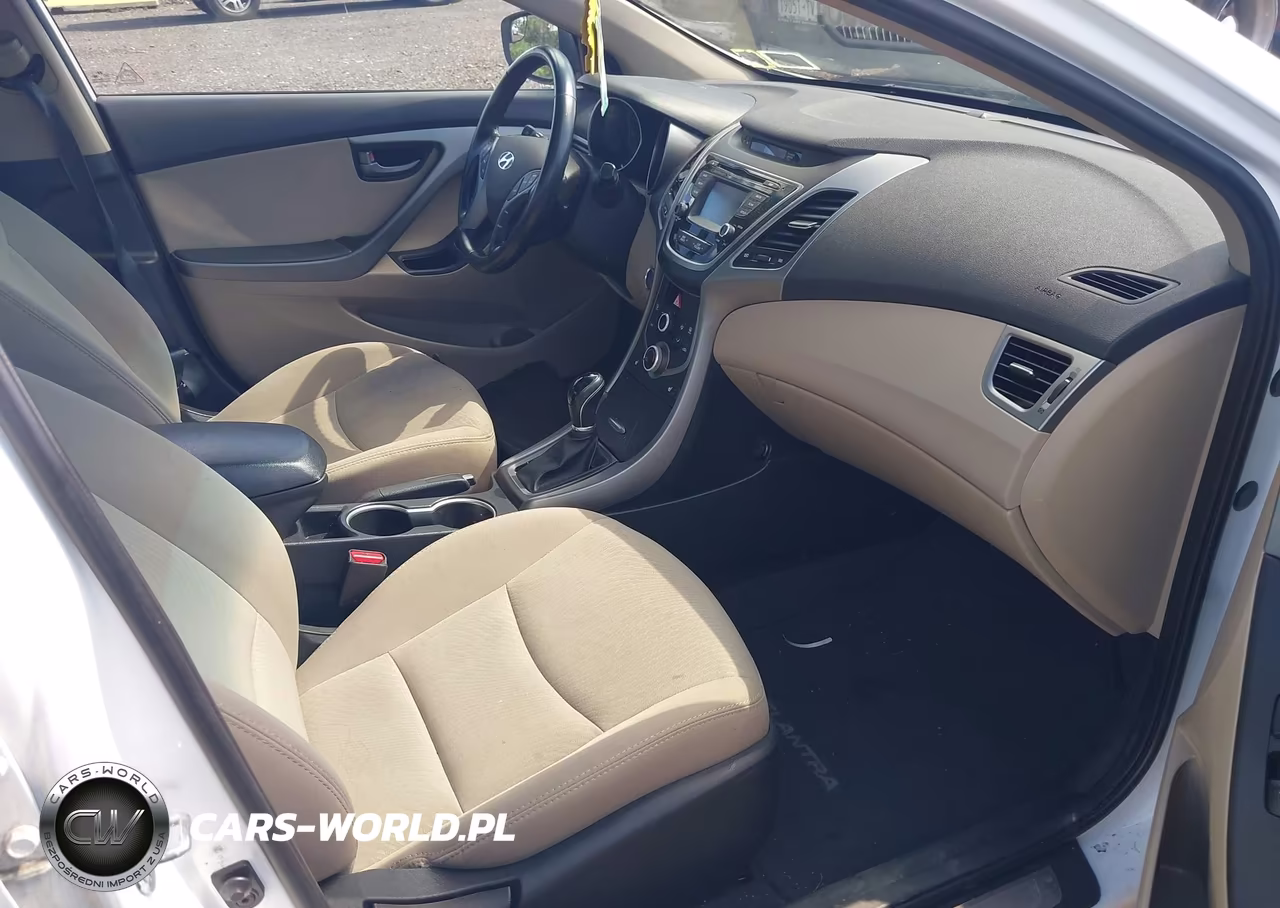 2016 Hyundai Elantra Value Edition VIN:5NPDH4AE1GH753450 - 5