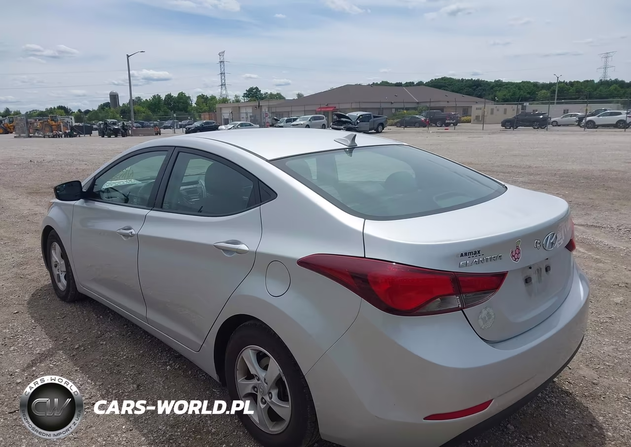 2015 Hyundai Elantra Se VIN:5NPDH4AE9FH565824 - 3