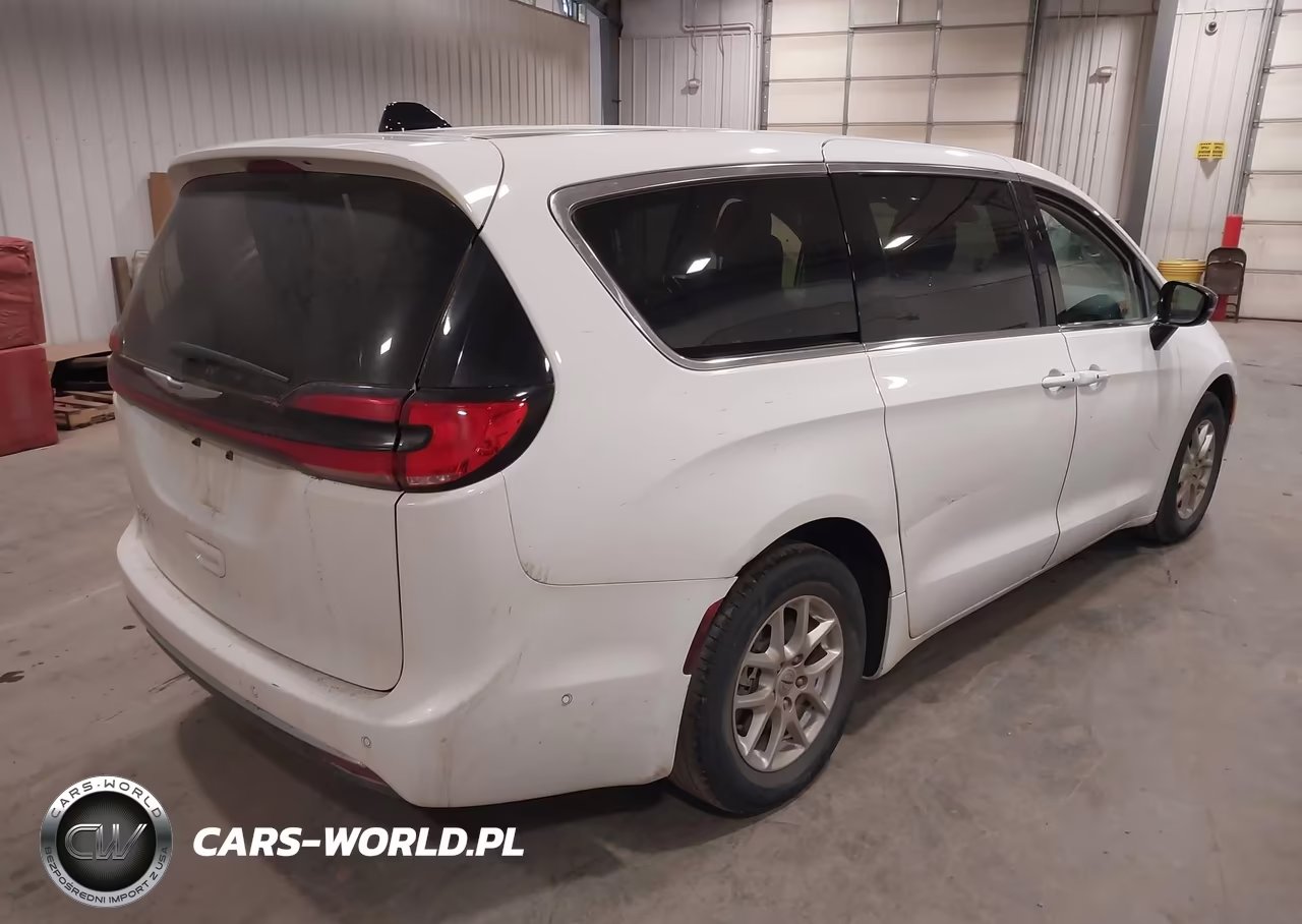 2024 Chrysler Pacifica Touring L VIN:2C4RC1BG6RR112710 - 4