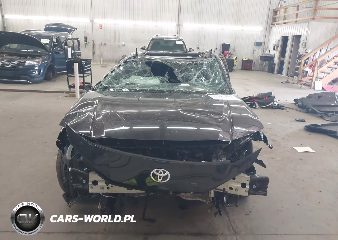 2025 Toyota Camry Xse VIN:4T1DBADK2SU529972 - 12