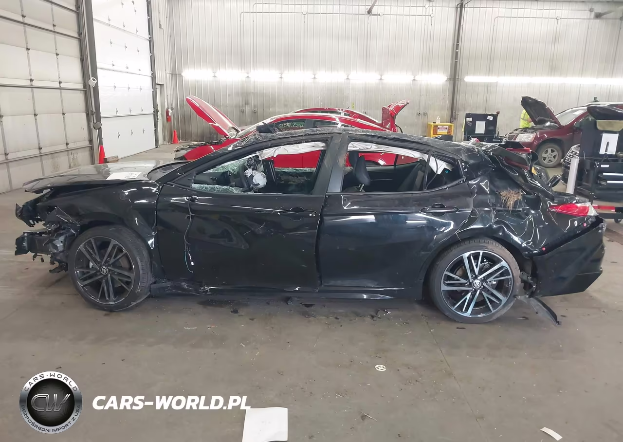 2025 Toyota Camry Xse VIN:4T1DBADK2SU529972 - 14