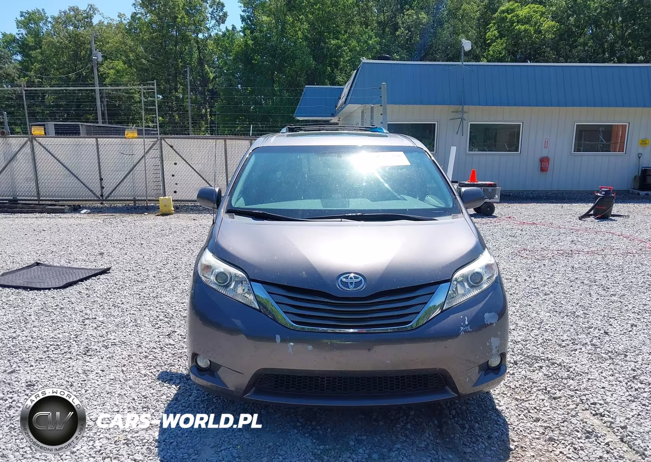 2014 Toyota Sienna Xle V6 8 Passenger VIN:5TDYK3DC1ES504032 - 13