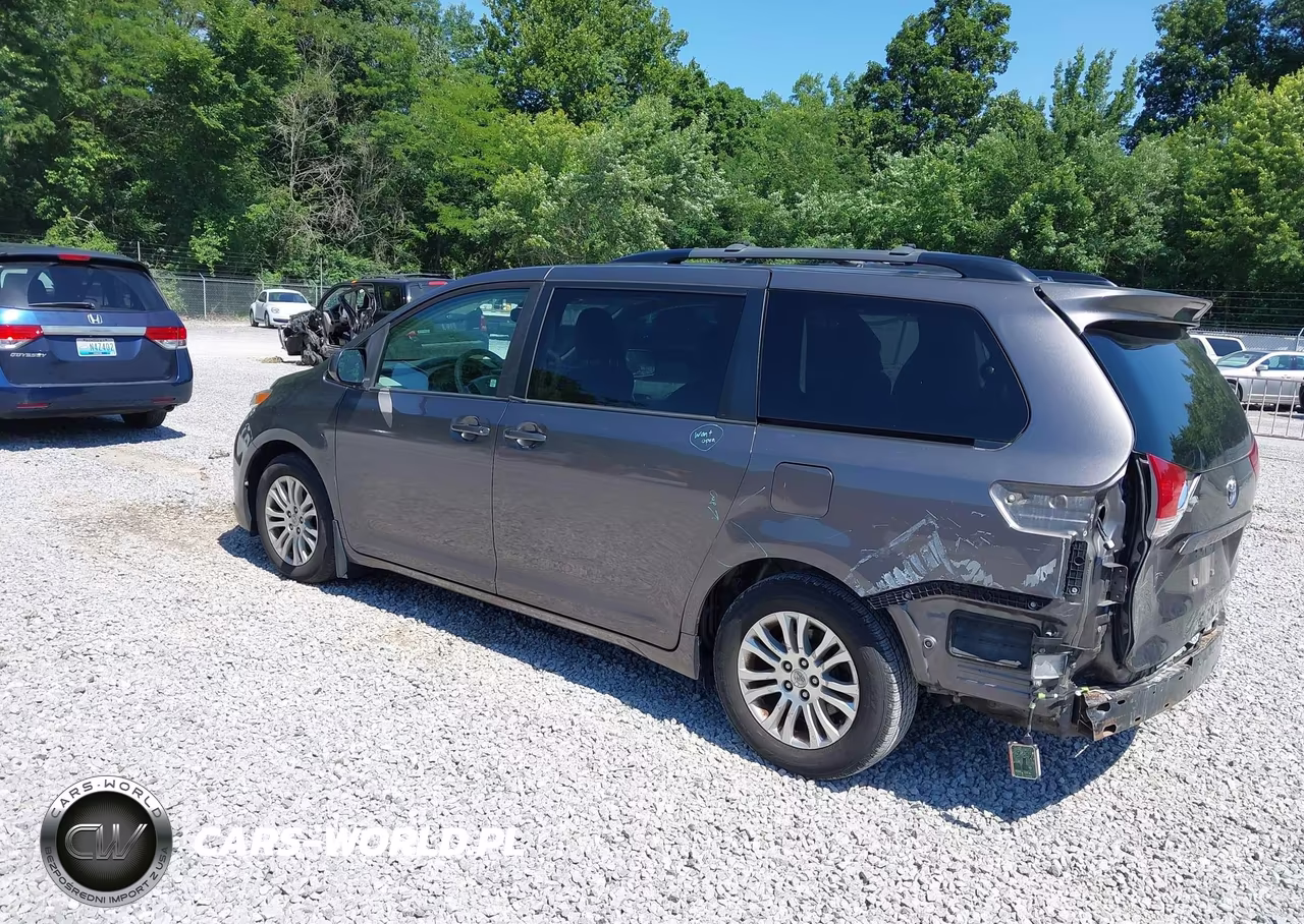 2014 Toyota Sienna Xle V6 8 Passenger VIN:5TDYK3DC1ES504032 - 3
