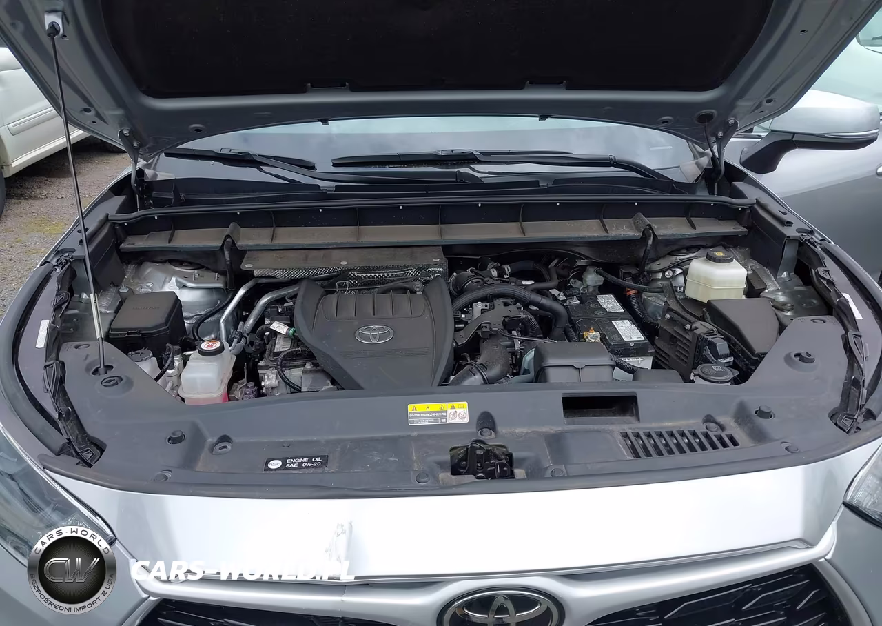 2024 Toyota Highlander Xle VIN:5TDKDRAH3RS050617 - 10