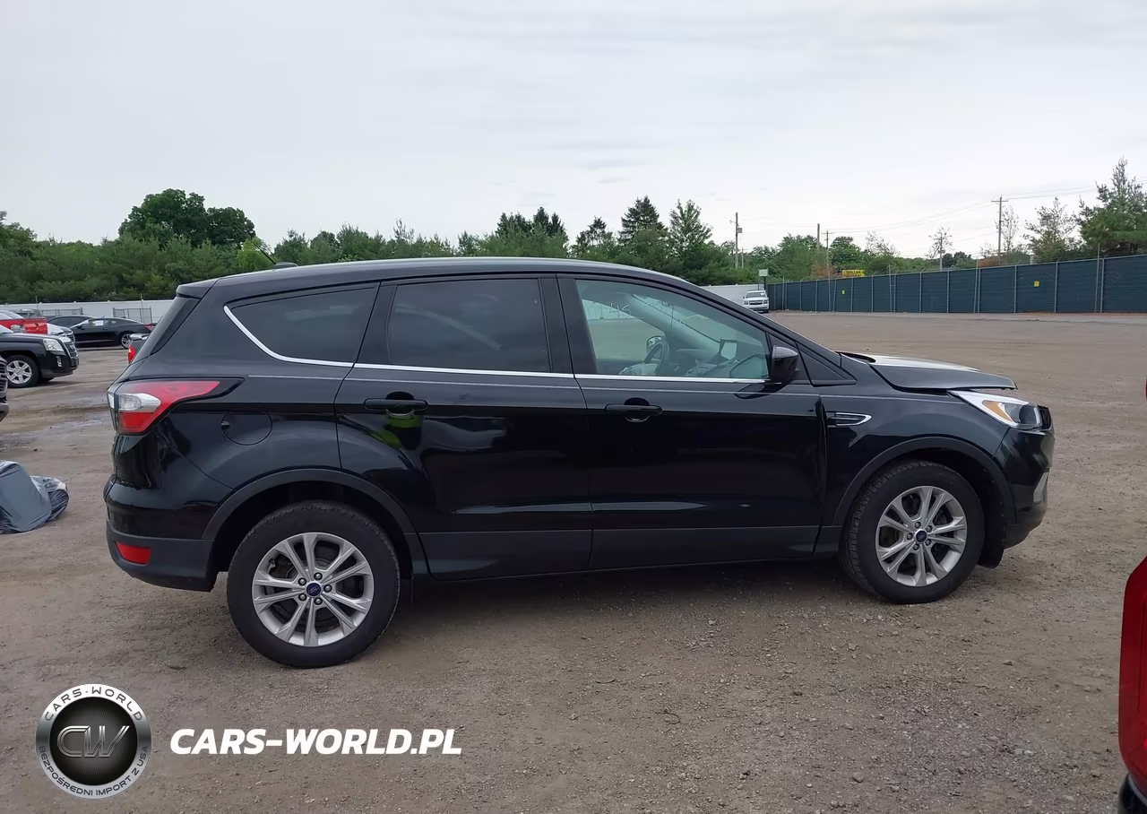 2017 Ford Escape Se VIN:1FMCU9GDXHUD64487 - 13