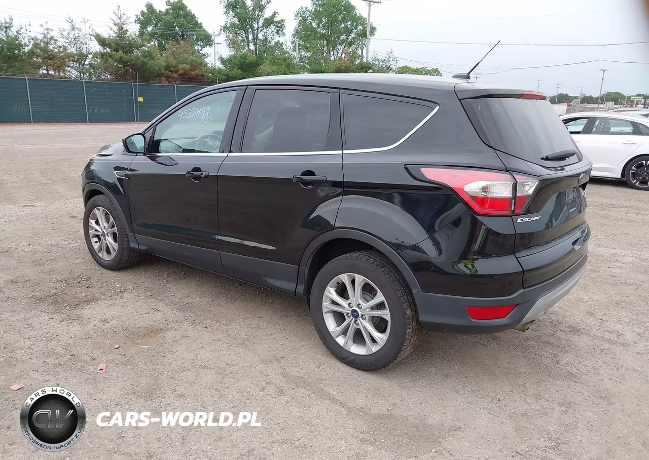 2017 Ford Escape Se VIN:1FMCU9GDXHUD64487 - 3