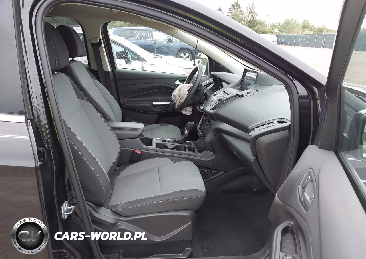 2017 Ford Escape Se VIN:1FMCU9GDXHUD64487 - 5