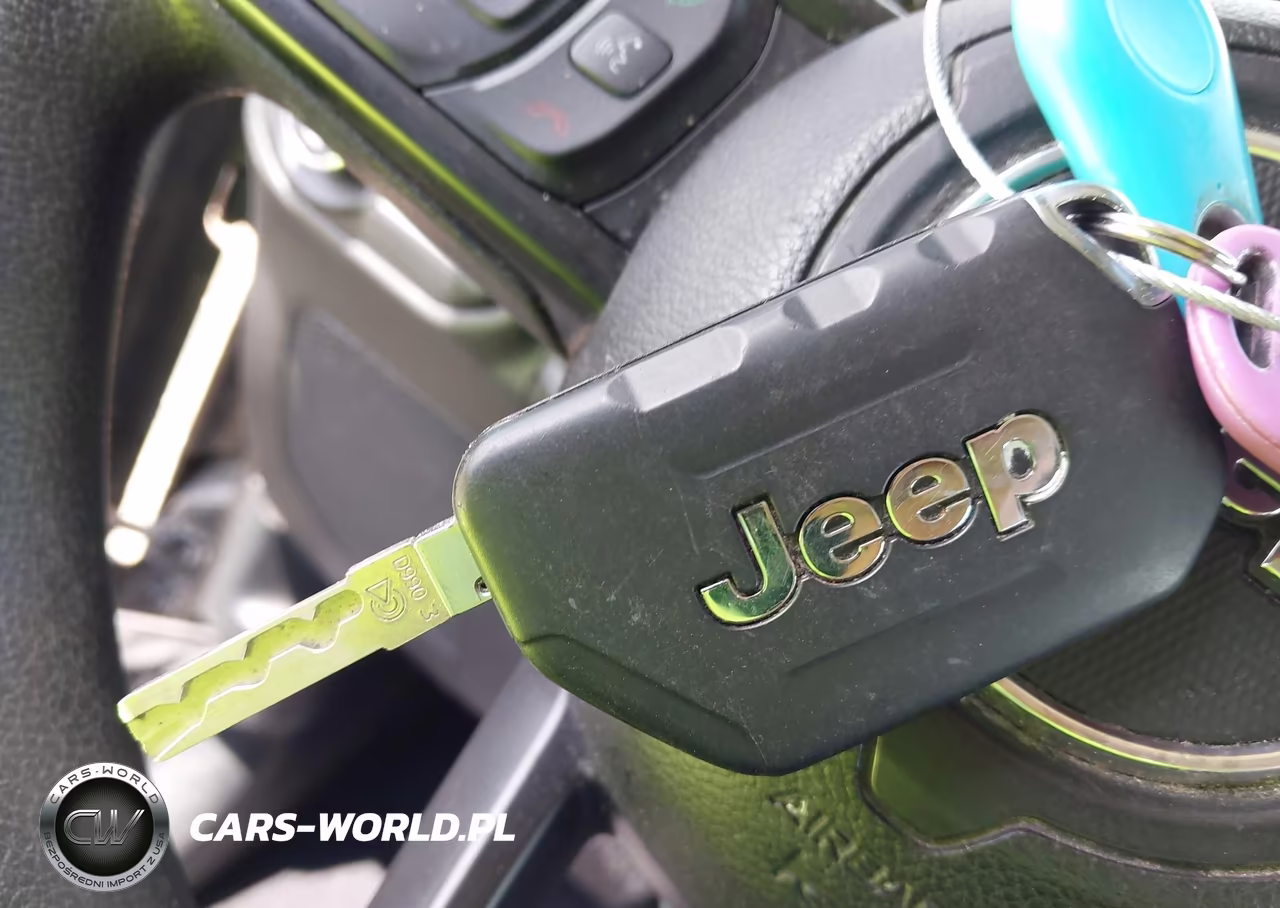 2021 Jeep Gladiator Sport 4X4 VIN:1C6JJTAG1ML511579 - 11