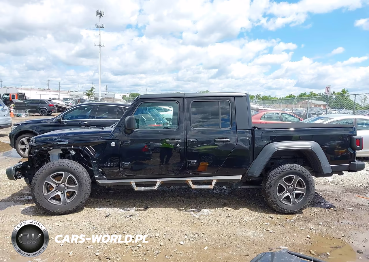 2021 Jeep Gladiator Sport 4X4 VIN:1C6JJTAG1ML511579 - 15