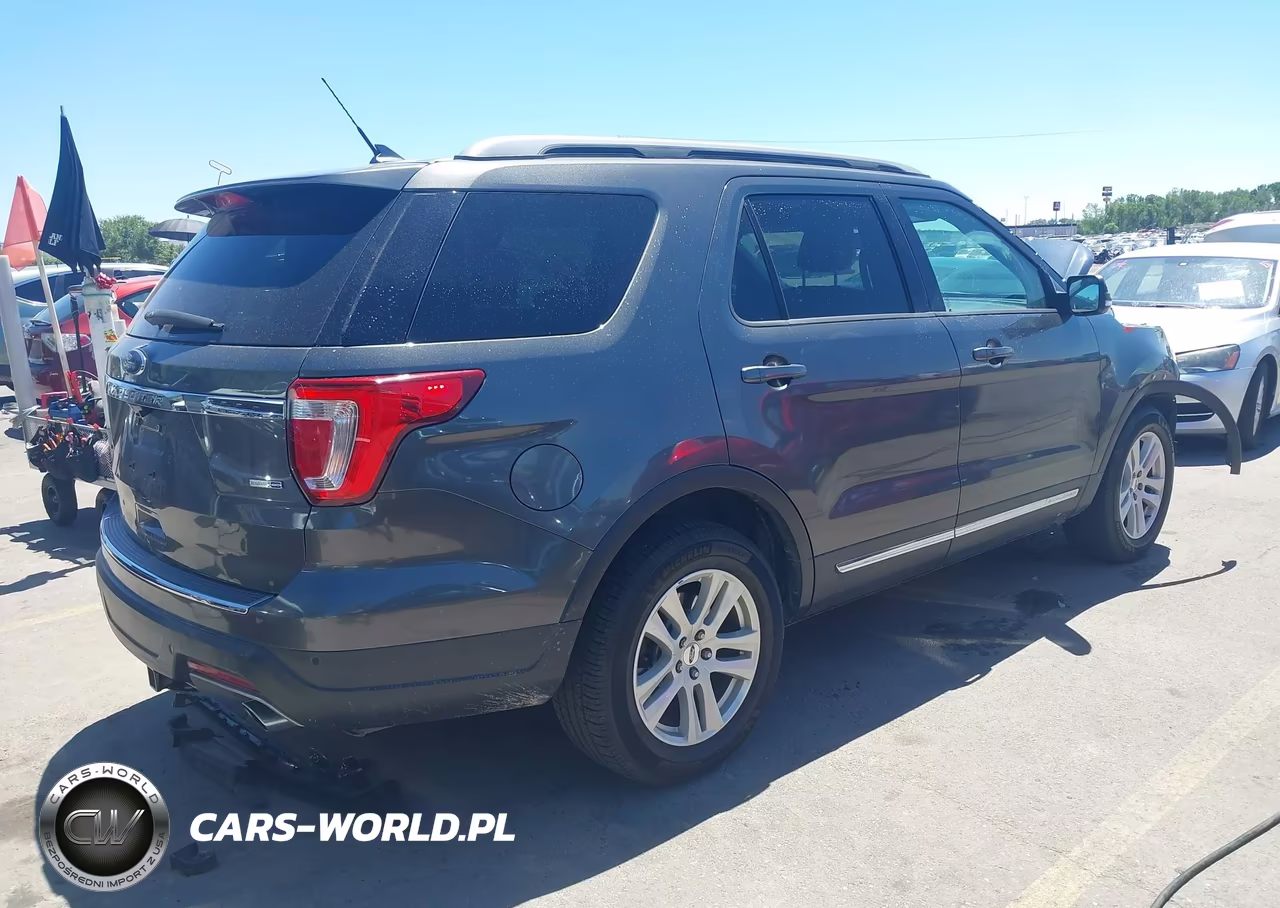 2018 Ford Explorer Xlt VIN:1FM5K8DH3JGB56150 - 4