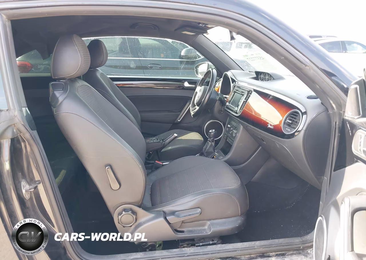 2013 Volkswagen Beetle 2.0T Fender Edition-2.0T Turbo-R-Line VIN:3VW4S7AT8DM685426 - 5