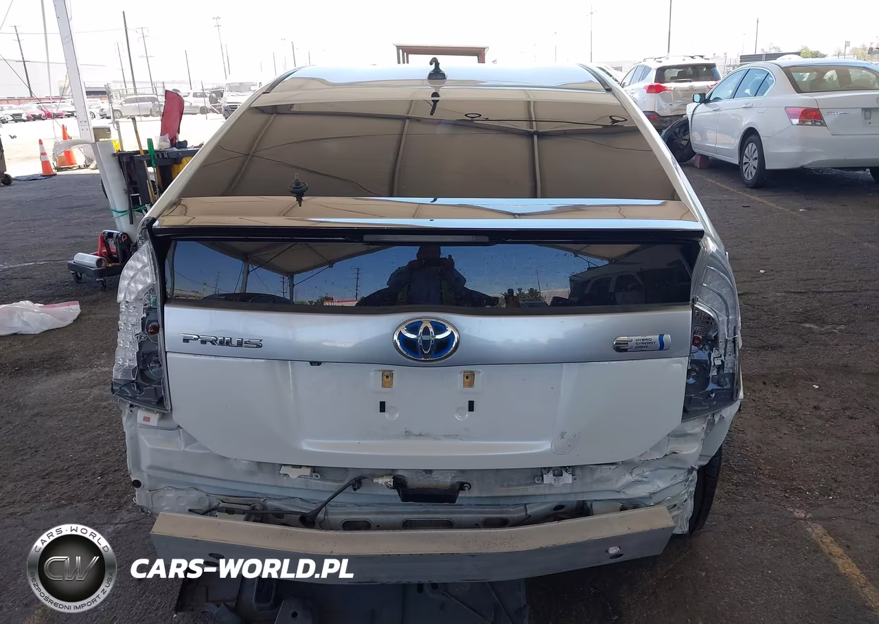 2014 Toyota Prius Plug-In VIN:JTDKN3DPXE3055385 - 17