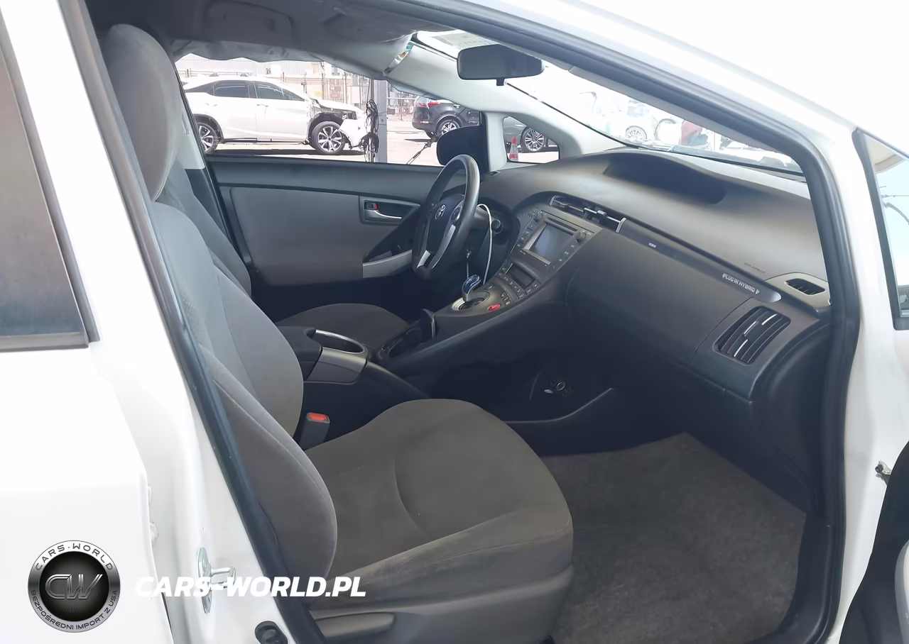2014 Toyota Prius Plug-In VIN:JTDKN3DPXE3055385 - 5