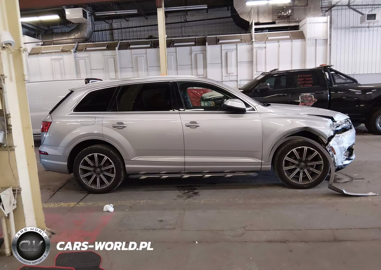 2017 Audi Q7 3.0T Premium VIN:WA1LAAF79HD002896 - 13