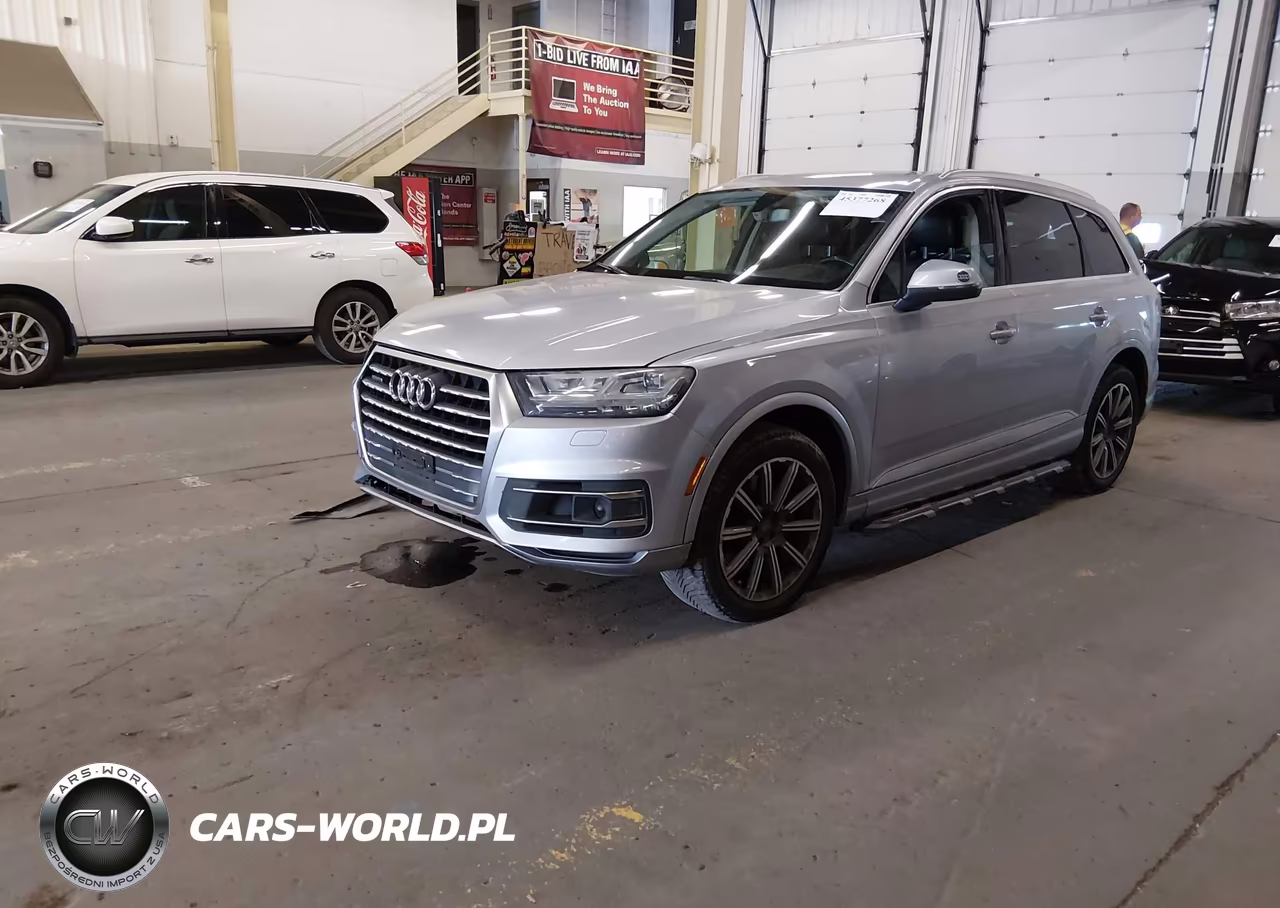 2017 Audi Q7 3.0T Premium VIN:WA1LAAF79HD002896 - 2