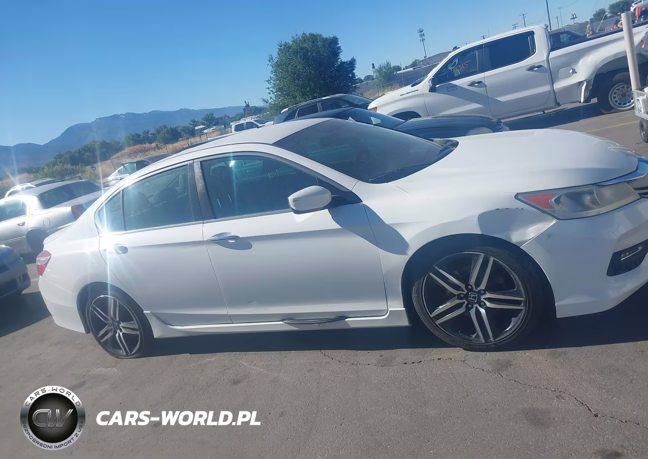 2016 Honda Accord Sport VIN:1HGCR2F50GA065440 - 13