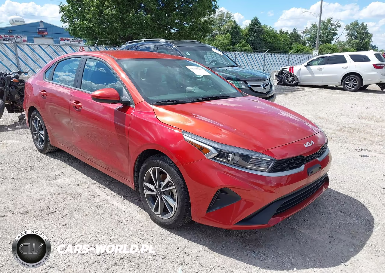 2024 Kia Forte Lxs – zdjęcie 1 z 16