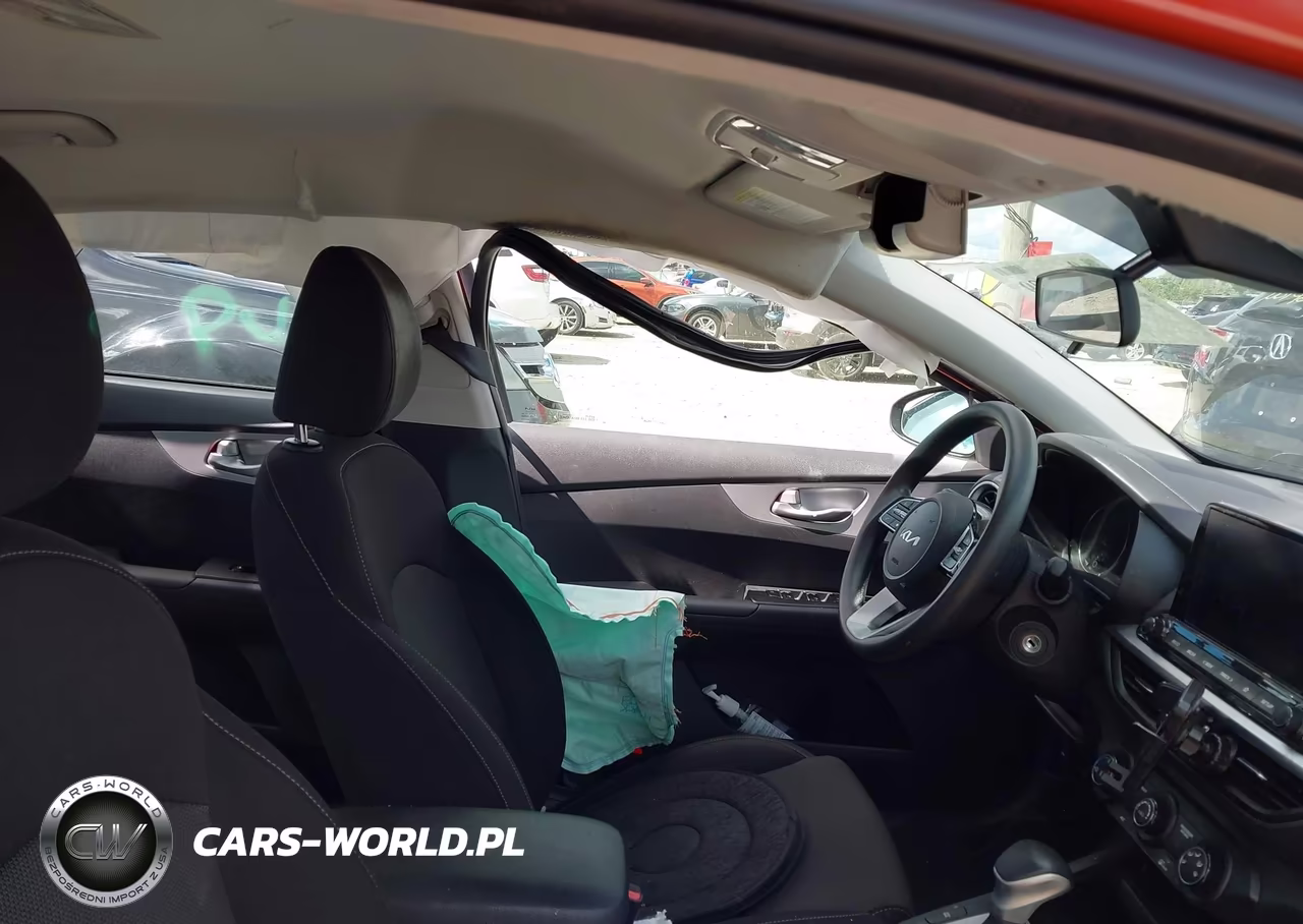 2024 Kia Forte Lxs VIN:3KPF24AD0RE702871 - 5