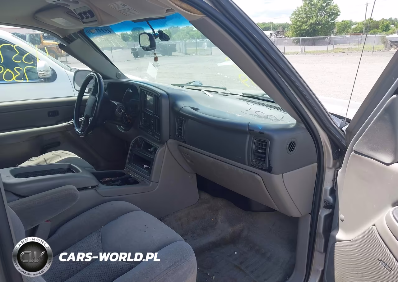 2004 Chevrolet Tahoe Ls VIN:1GNEK13T84R262692 - 5