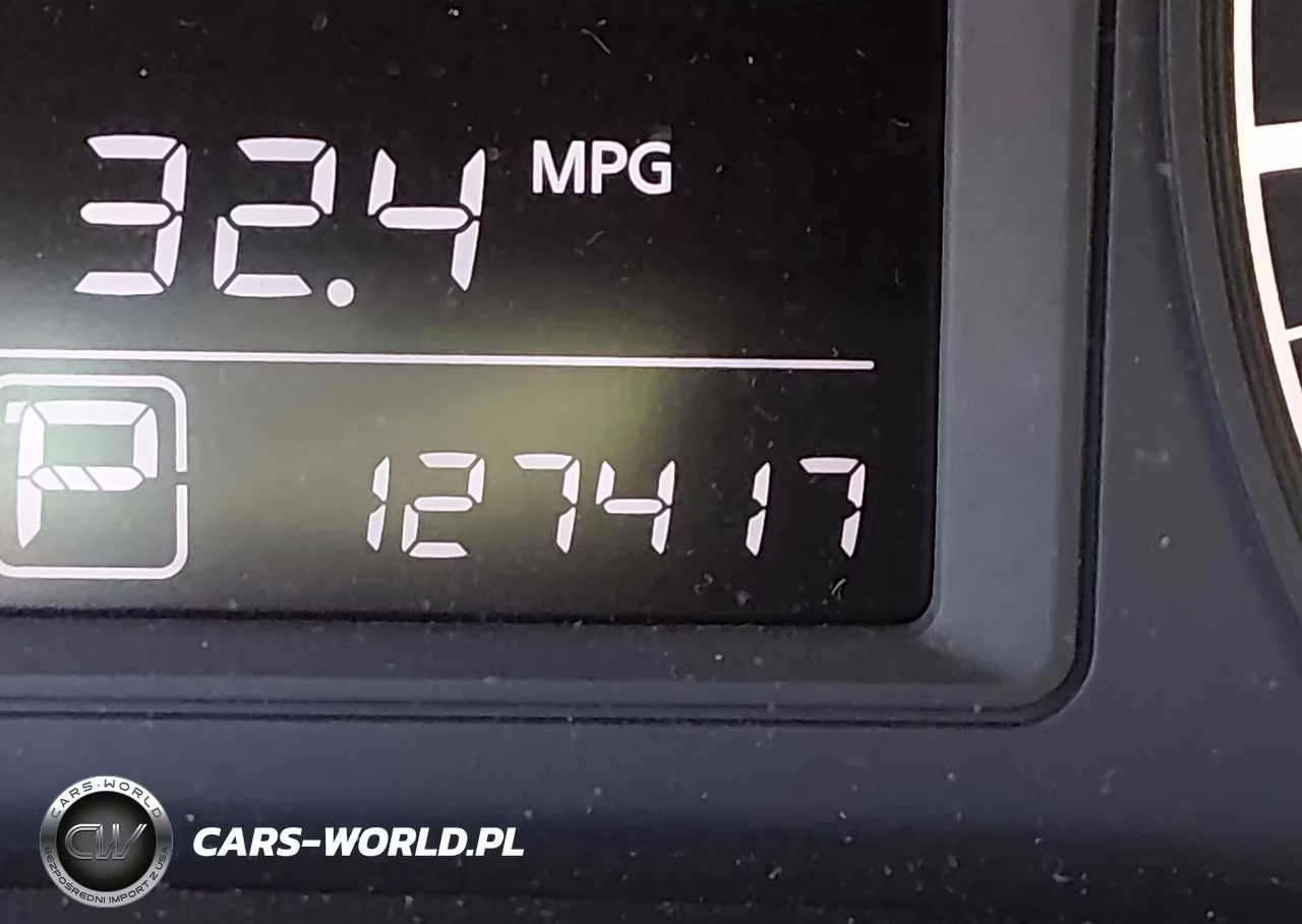 2016 Nissan Sentra S VIN:3N1AB7APXGY315216 - 15