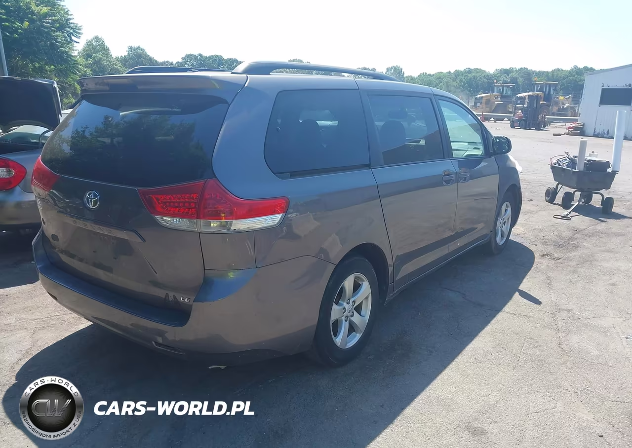 2012 Toyota Sienna Le V6 8 Passenger VIN:5TDKK3DC9CS188978 - 4