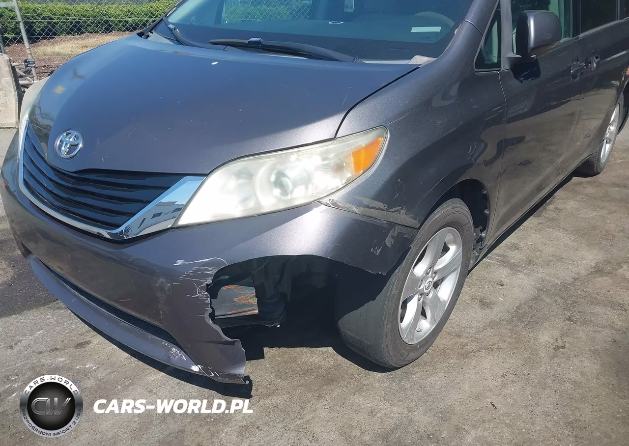 2012 Toyota Sienna Le V6 8 Passenger VIN:5TDKK3DC9CS188978 - 6