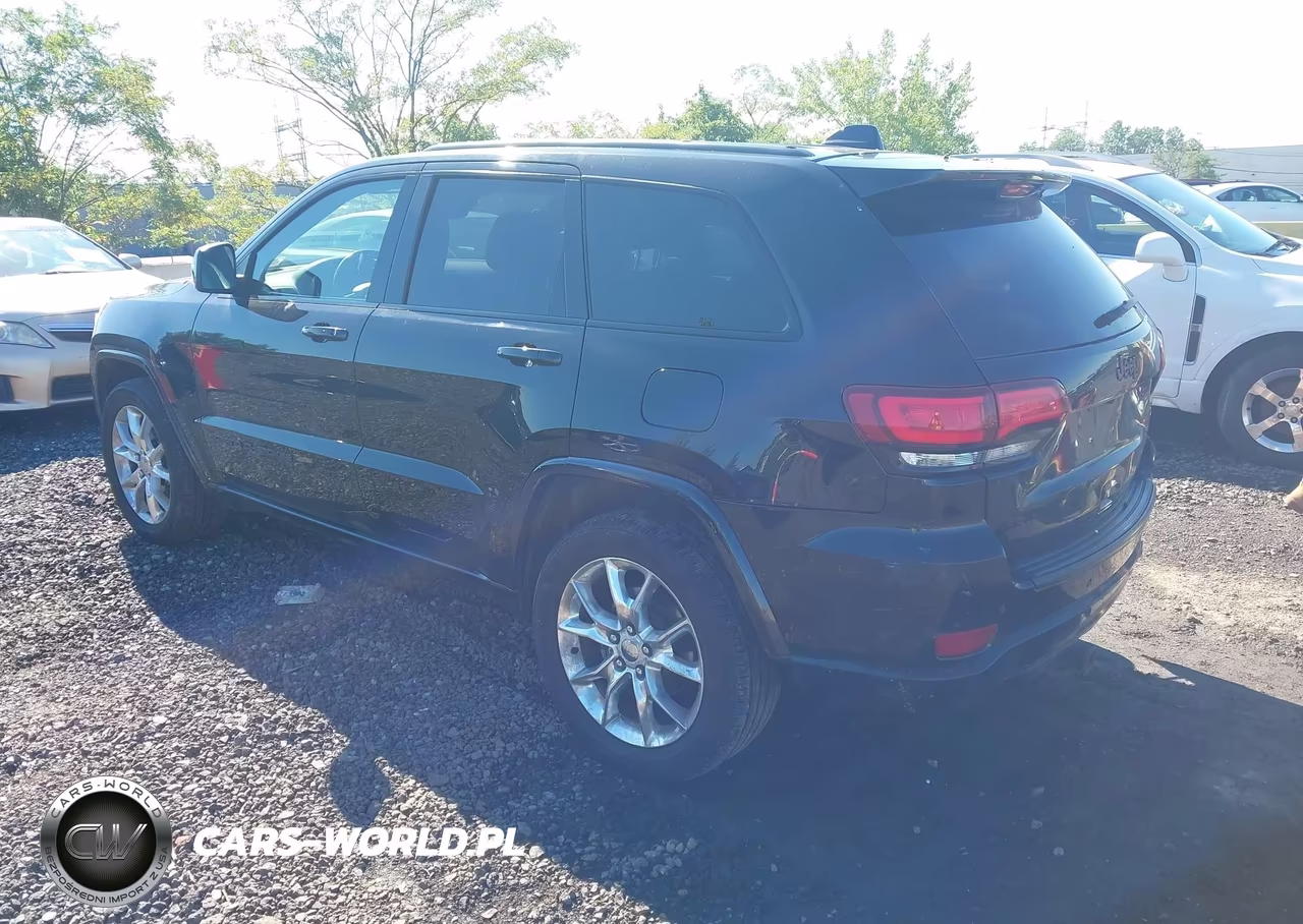 2020 Jeep Grand Cherokee Altitude 4X4 VIN:1C4RJFAG5LC267186 - 3