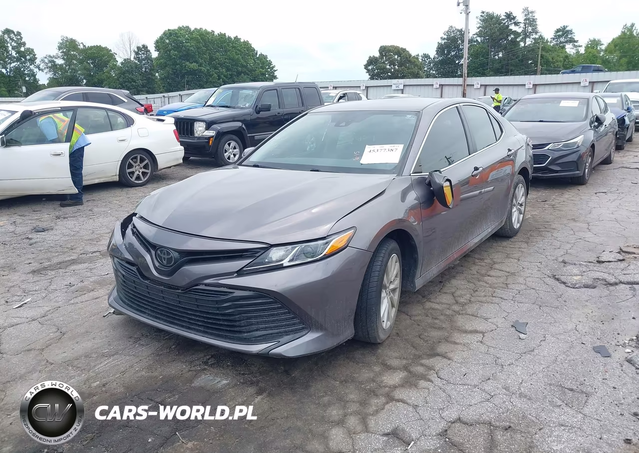 2019 Toyota Camry Le VIN:4T1B11HK6KU265336 - 2