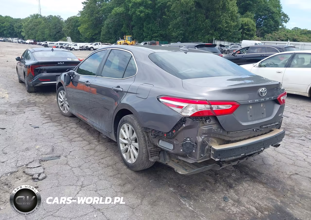 2019 Toyota Camry Le VIN:4T1B11HK6KU265336 - 3