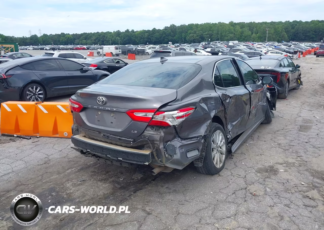 2019 Toyota Camry Le VIN:4T1B11HK6KU265336 - 4