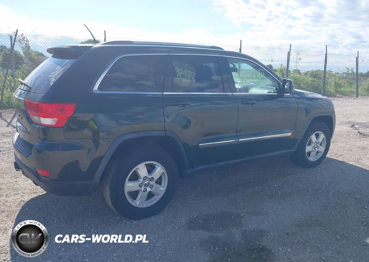2011 Jeep Grand Cherokee Laredo VIN:1J4RR4GGXBC669959 - 4