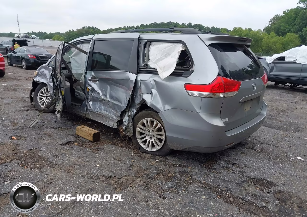 2012 Toyota Sienna Xle V6 8 Passenger VIN:5TDYK3DC2CS192073 - 3