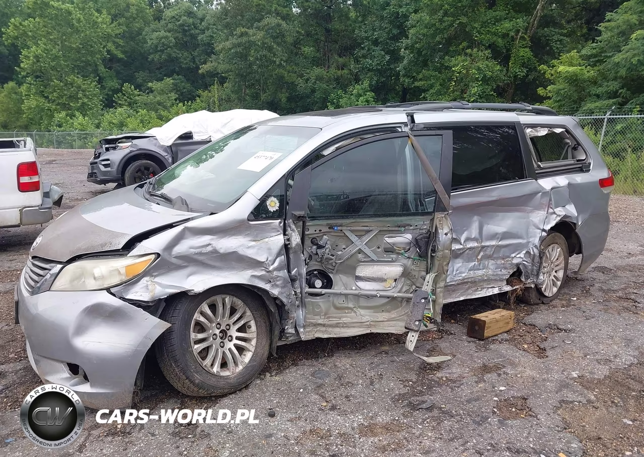 2012 Toyota Sienna Xle V6 8 Passenger VIN:5TDYK3DC2CS192073 - 6