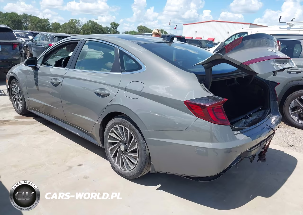 2021 Hyundai Sonata Limited VIN:KMHL54JJ6MA027132 - 3