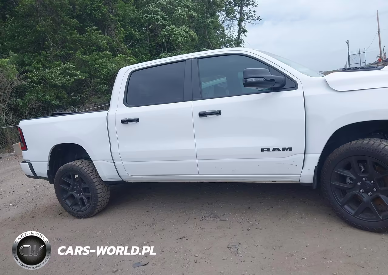 2024 Ram 1500 Laramie 4X4 5'7 Box VIN:1C6SRFJT1RN185404 - 13