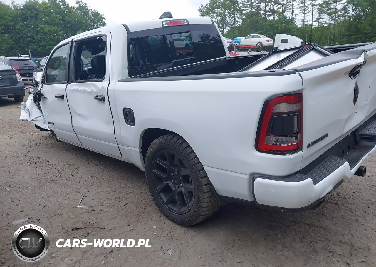 2024 Ram 1500 Laramie 4X4 5'7 Box VIN:1C6SRFJT1RN185404 - 3