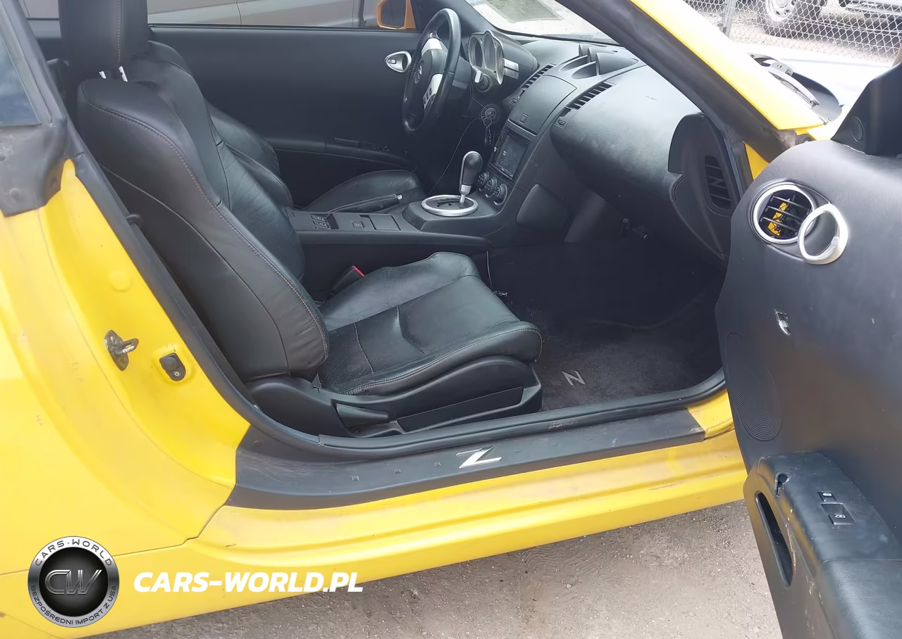 2005 Nissan 350Z Touring VIN:JN1AZ34D05M605261 - 5